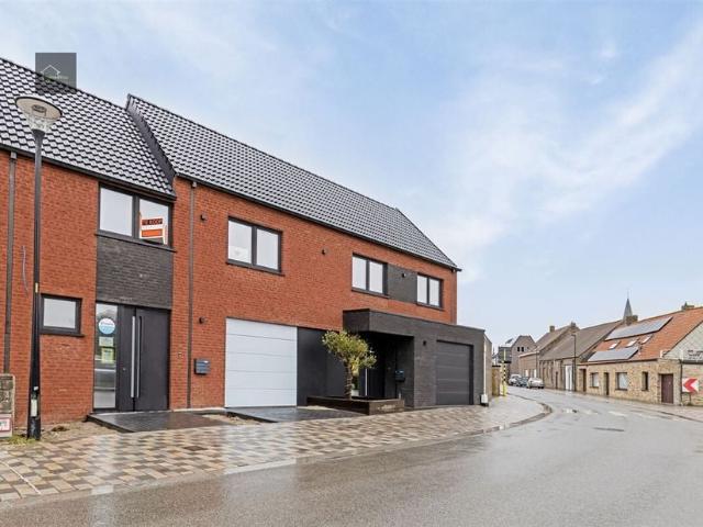 Eengezinswoning te koop voor 399000 euro met 3 slaapkamers