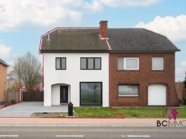 Eengezinswoning te koop voor 399000 euro met 3 slaapkamers