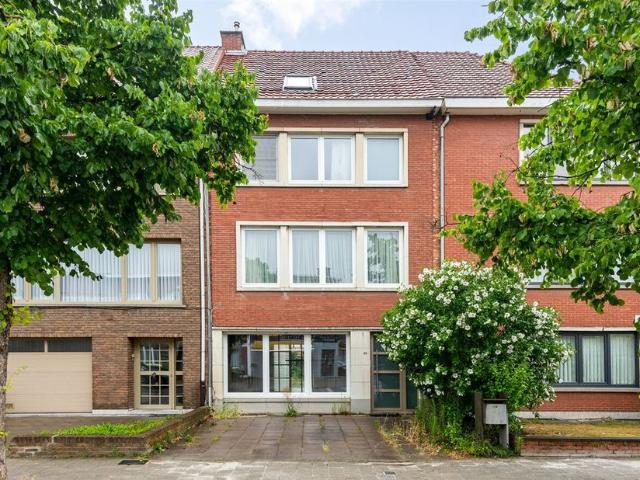 Eengezinswoning te koop voor 440000 euro met 5 slaapkamers