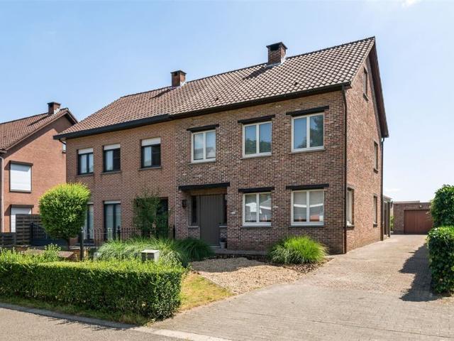 Eengezinswoning te koop voor 449000 euro met 3 slaapkamers