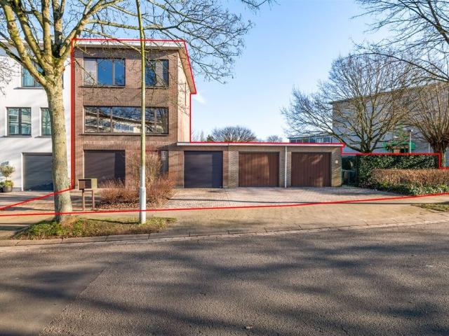 Eengezinswoning te koop voor 499000 euro met 3 slaapkamers