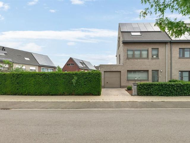 Eengezinswoning te koop voor 545000 euro met 4 slaapkamers