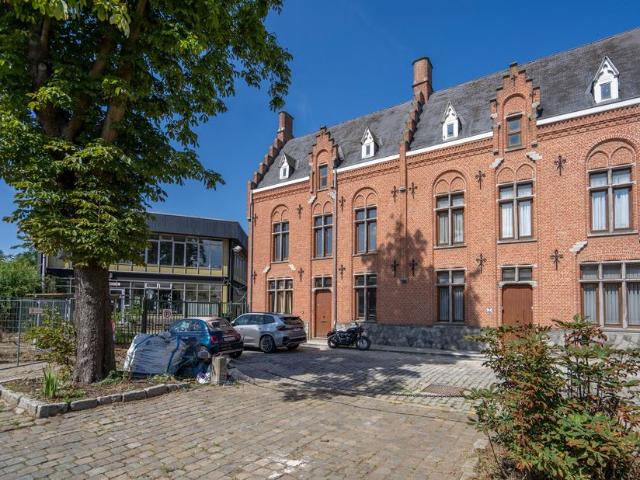 Eengezinswoning te koop voor 565000 euro met 2 slaapkamers