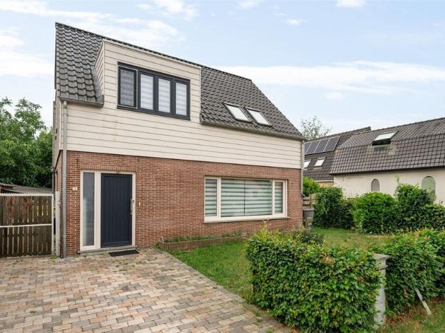 Eengezinswoning te koop voor 520000 euro met 3 slaapkamers