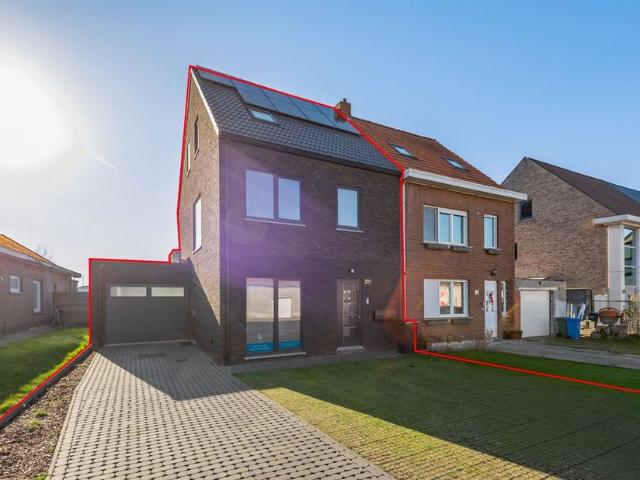 Eengezinswoning te koop voor 645000 euro met 5 slaapkamers