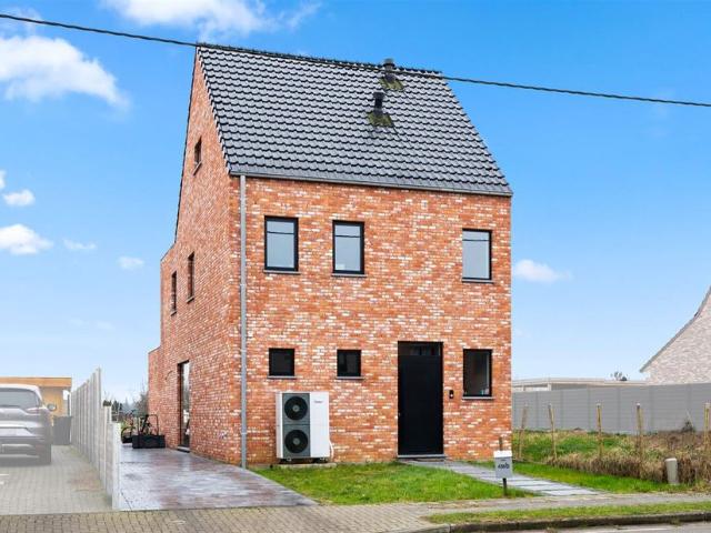 Eengezinswoning te koop voor 639000 euro met 4 slaapkamers