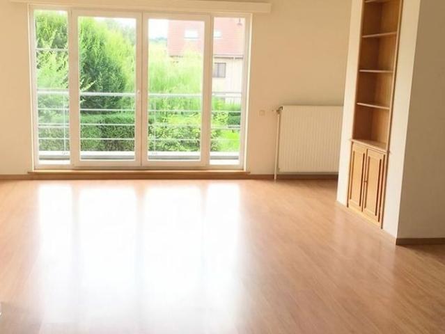 Eengezinswoning te huur in Ukkel voor € 2.300 met 3 slaapkamers