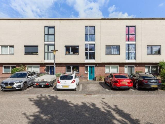 Eengezinswoning, tussenwoning te huur in Zoetermeer