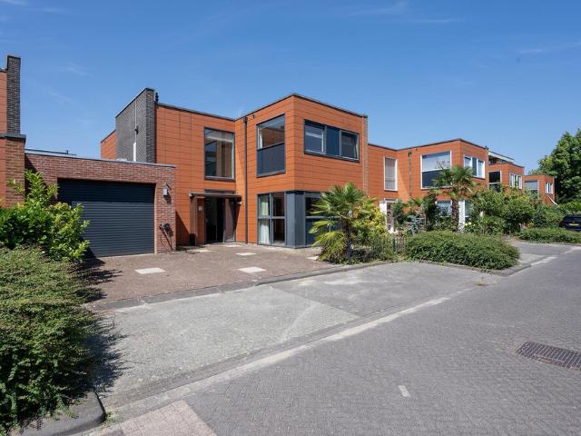 Huurwoning te huur in Almere