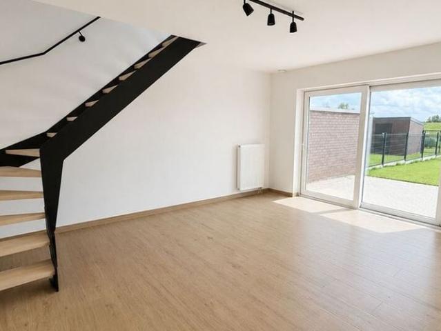 Eengezinswoning te huur in Baugnies voor € 900 met 3 slaapkamers