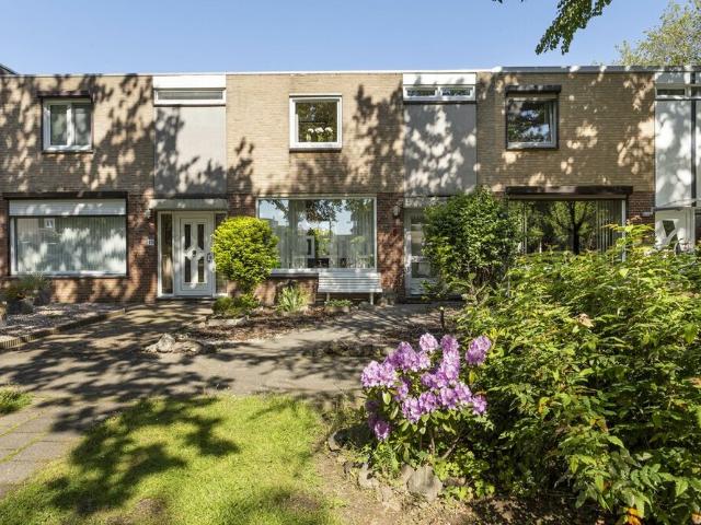 Eengezinswoning, tussenwoning te huur in Geleen