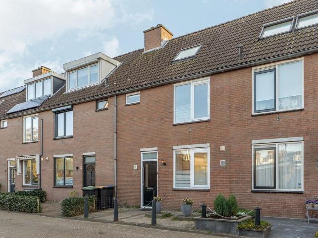 Eengezinswoning te huur in Lisse