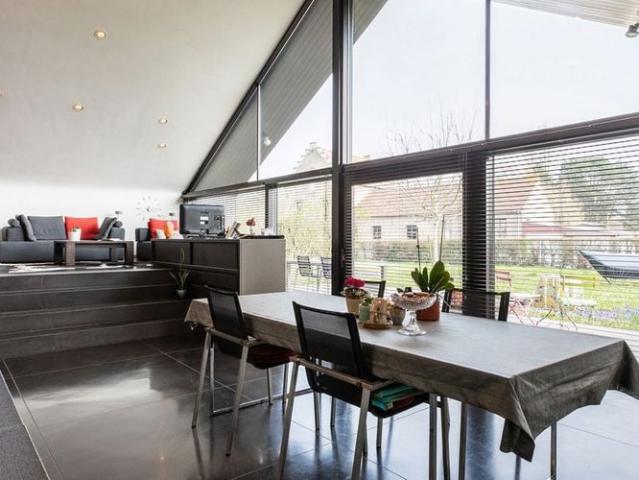 Eengezinswoning te huur in Meise voor € 2.300 met 1 slaapkamer