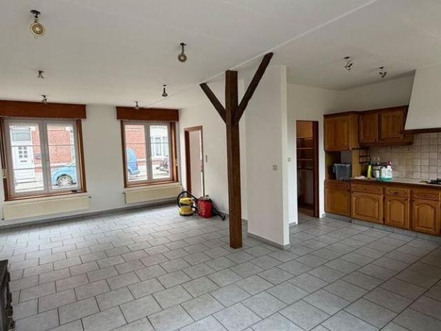 Eengezinswoning te huur in Péruwelz voor € 950 met 3 slaapkamers