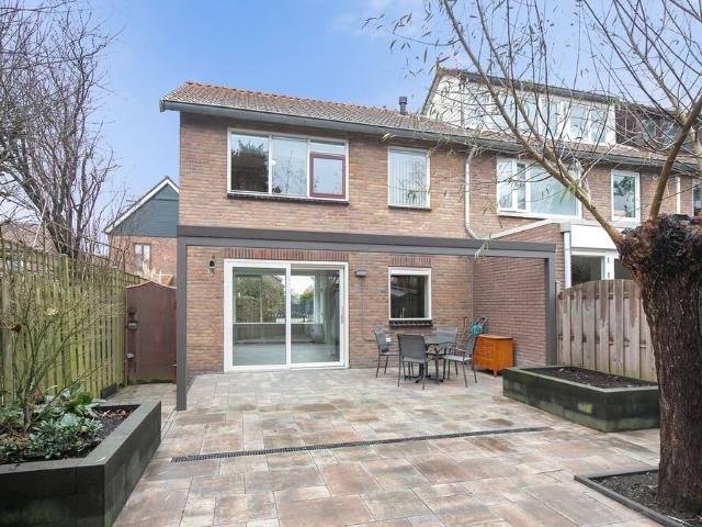 Eengezinswoning, hoekwoning te huur in Rhoon
