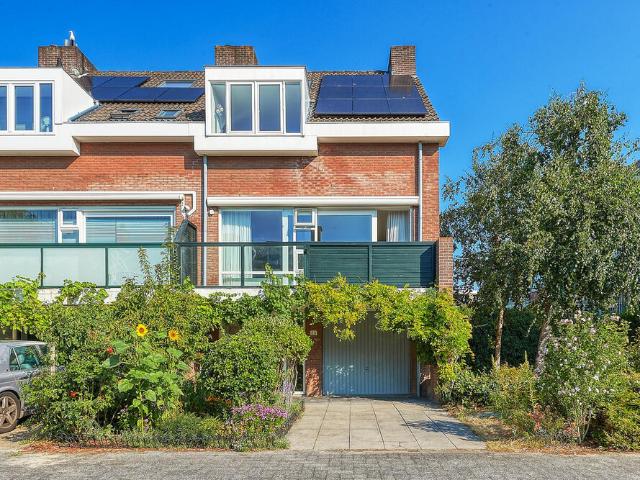 Eengezinswoning, tussenwoning drive in woning te huur in Den Haag