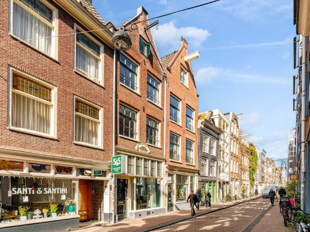 Eengezinswoning, tussenwoning split level woning te huur in Amsterdam