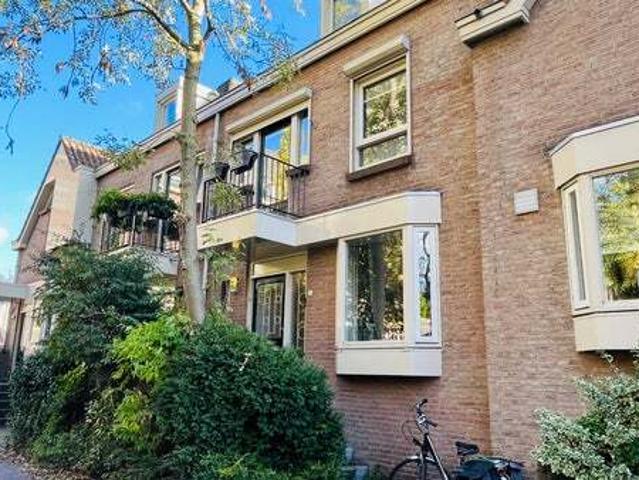 Eengezinswoning, tussenwoning split level woning te huur in Den Bosch