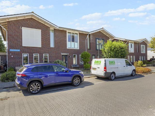 Eengezinswoning, tussenwoning te huur in Almere