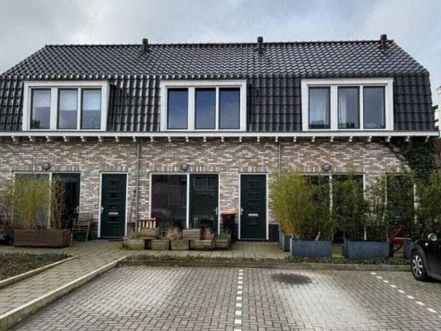 Eengezinswoning, tussenwoning te huur in Baarn