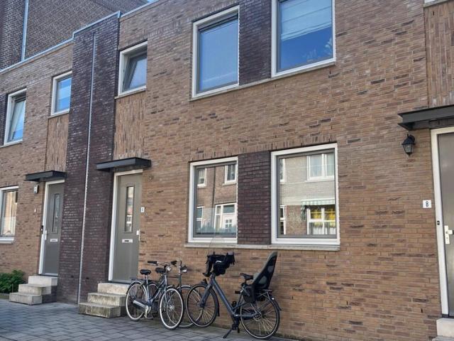 Eengezinswoning, tussenwoning te huur in Dordrecht