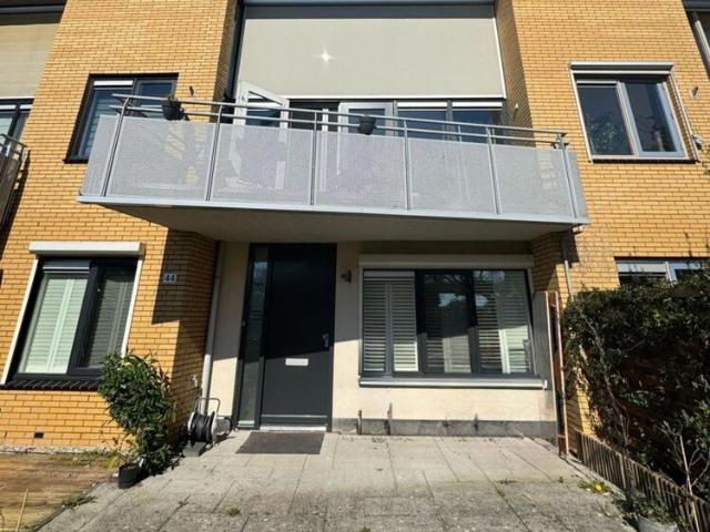 Eengezinswoning, tussenwoning te huur in Dordrecht