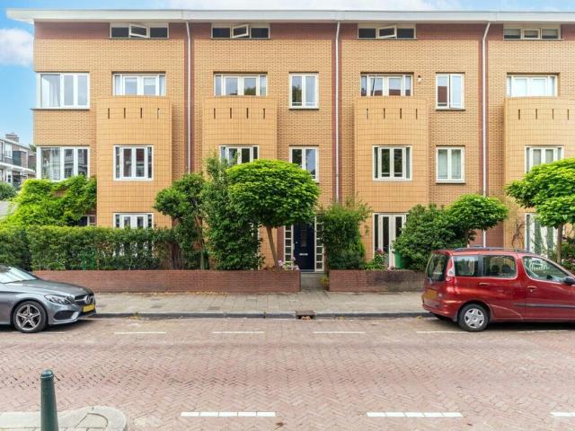 Eengezinswoning, tussenwoning te huur in Den Haag