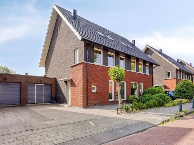 Eengezinswoning, tussenwoning te huur in Den Haag