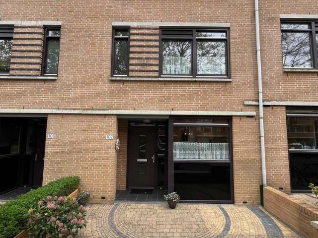 Eengezinswoning, tussenwoning te huur in Den Haag