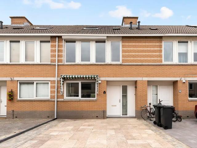 Eengezinswoning, tussenwoning te huur in Diemen