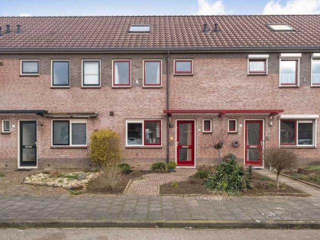 Eengezinswoning, tussenwoning te huur in Duiven