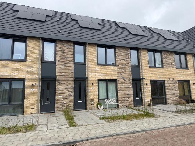 Eengezinswoning, tussenwoning te huur in Emmeloord