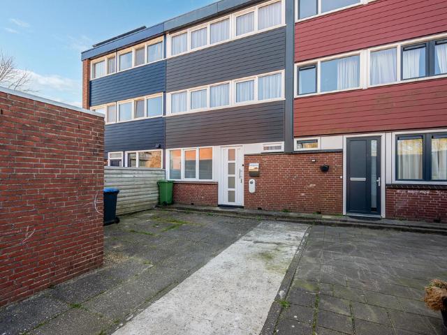 Eengezinswoning, tussenwoning te huur in Lelystad