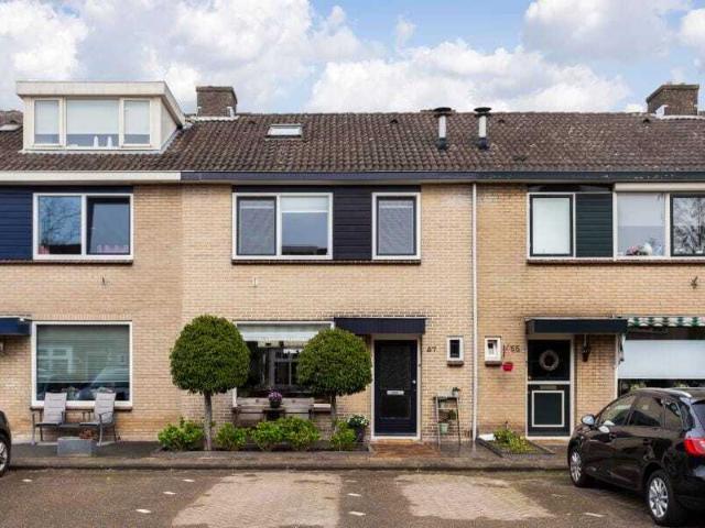 Eengezinswoning, tussenwoning te huur in Nijkerk