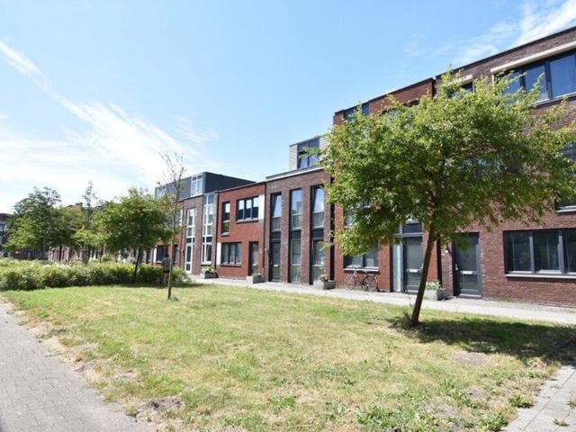 Eengezinswoning, tussenwoning te huur in Purmerend