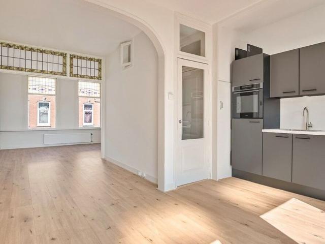 Eengezinswoning, tussenwoning te huur in Rotterdam