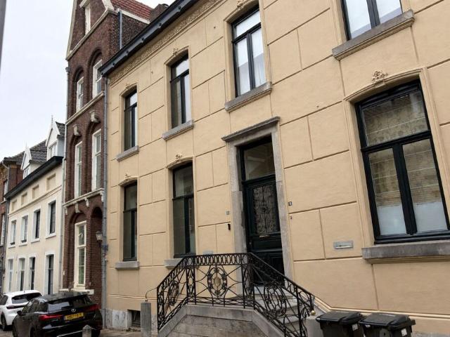 Eengezinswoning, tussenwoning te huur in Roermond