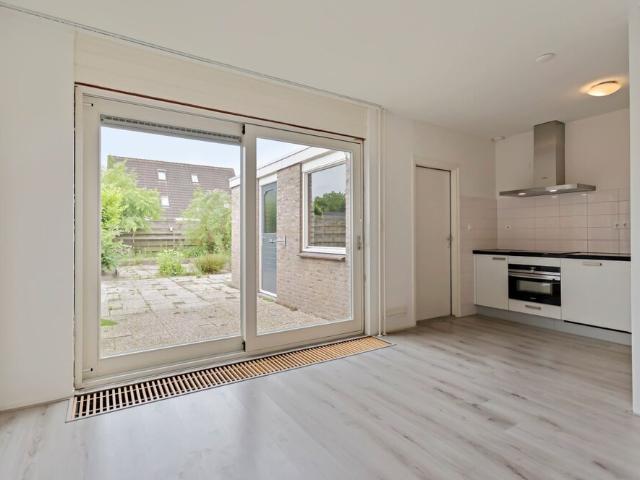 Eengezinswoning, tussenwoning te huur in Woerden