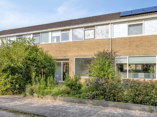 Eengezinswoning, tussenwoning te huur in Warten