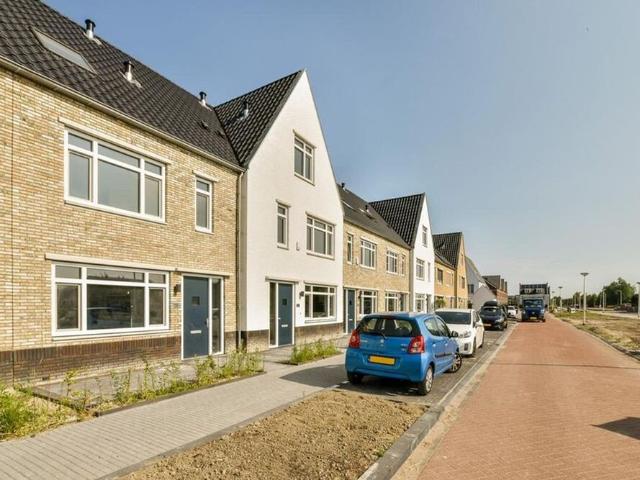 Eengezinswoning, tussenwoning te huur in Uithoorn