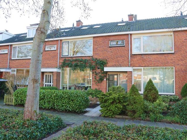 Eengezinswoning, tussenwoning te huur in Voorschoten