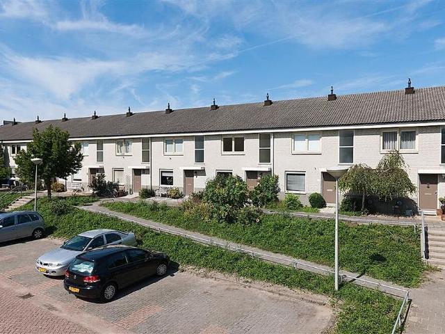 Eengezinswoning, tussenwoning te huur in Velserbroek