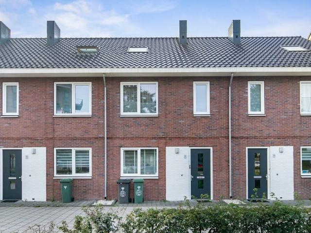 Eengezinswoning, tussenwoning te huur in Zoetermeer
