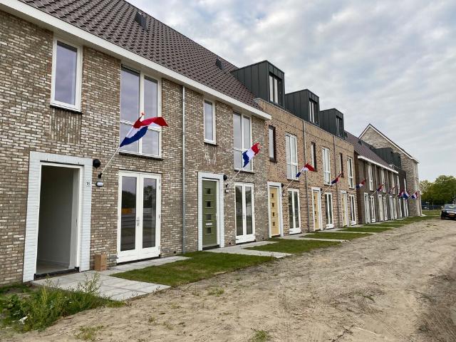 Eengezinswoning, tussenwoning te huur in Zwaag