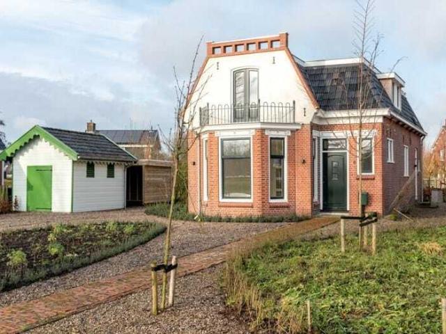 Eengezinswoning, vrijstaande woning te huur in Earnewâld