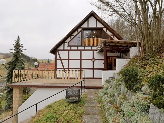 EF0609_M Eisenach: Nazza, möbliertes kleines Wohnhaus am Waldrand, ruhig, grün, Terrasse mit Ausblick, Service inkl