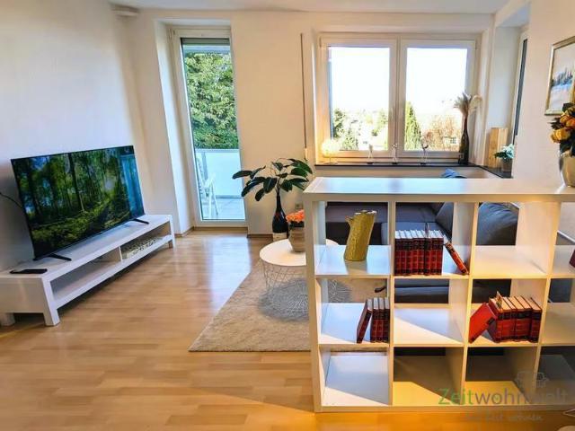 EF1217_M Kassel Stadt: Kirchditmold, möbliertes Single Apartment mit breitem, Bett, Waschmaschine und Balkon