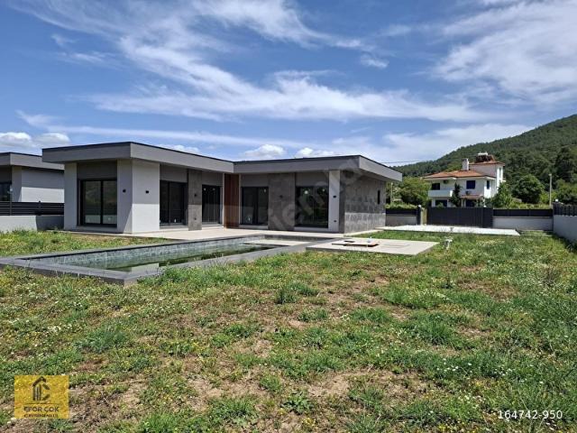 EFOR ÇOKTAN AKYAKA ŞİRİNKÖYDE 1500 m ARSA İÇİNDE 3+1 VİLLA