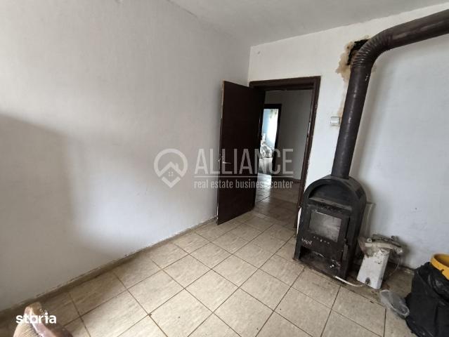 EFORIE NORD Casa din caramida si teren generos!