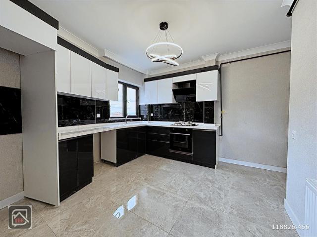 EFE EMLAK'TAN MANZARALI E.BANYOLU 2. KAT SIFIR 2+1 DAİRE
